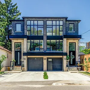 Modern Living -newly Built Toronto