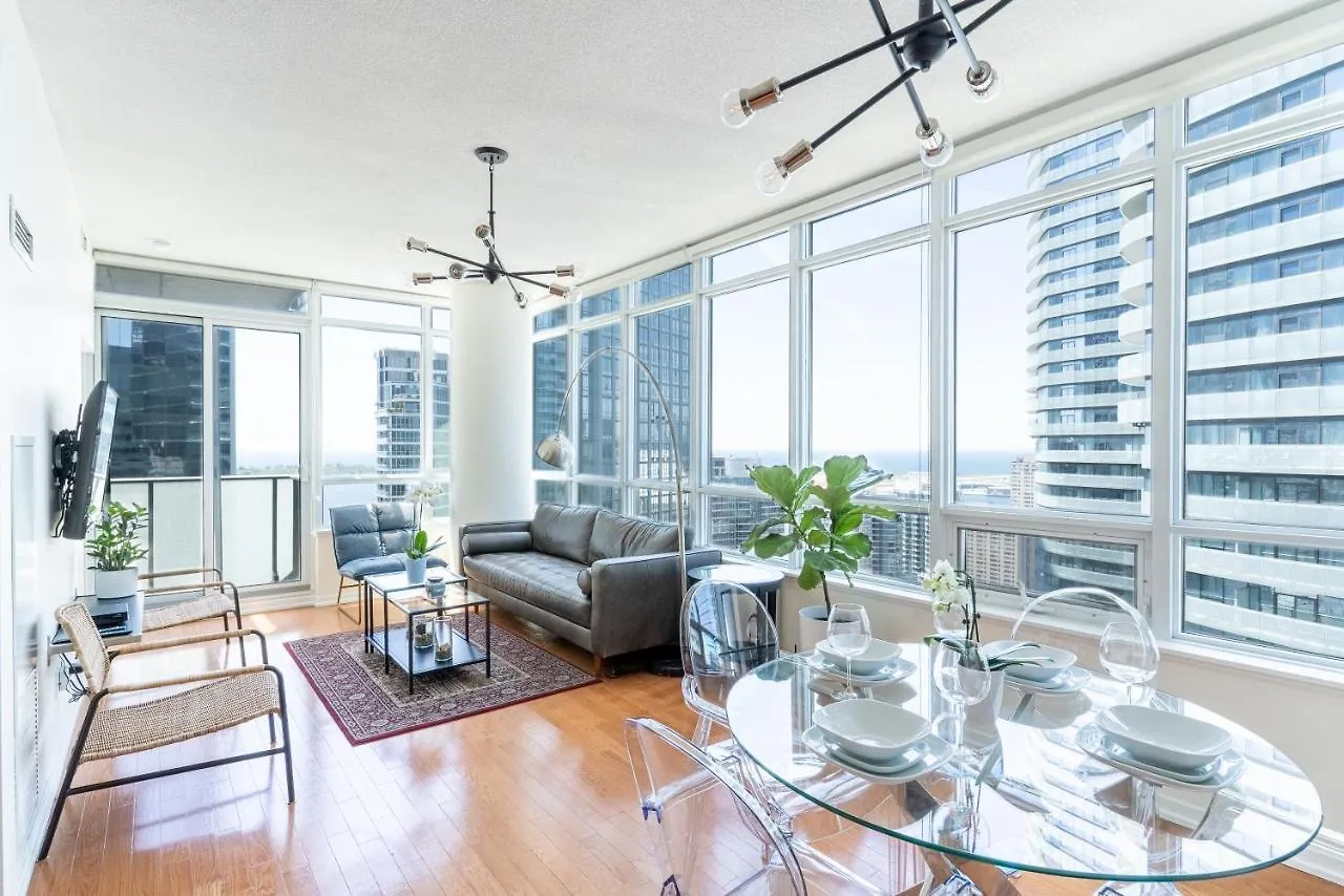 Beautiful Modern Toronto Luxurious Scotiabank Arena Aparthotel 0*,